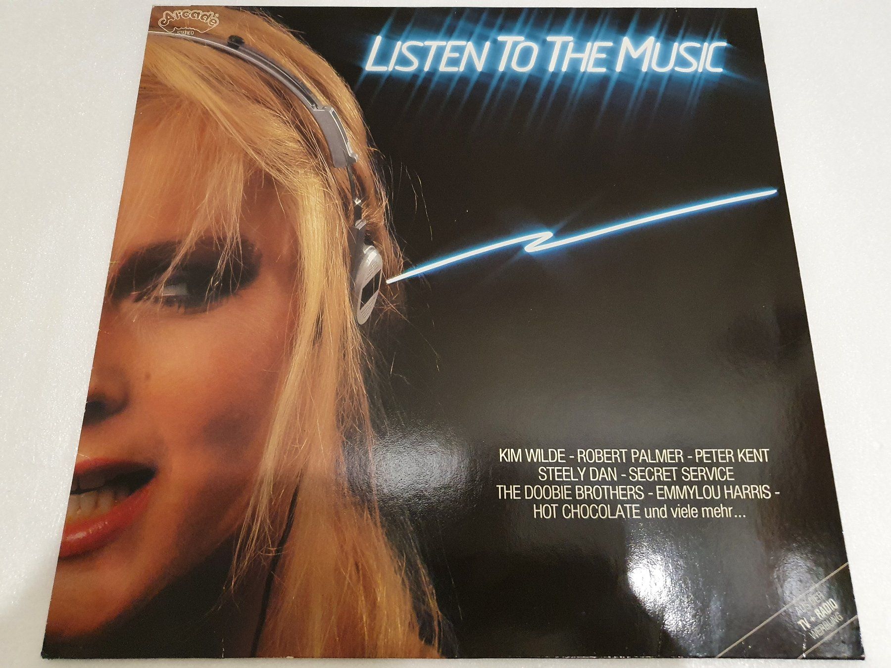 Schallplatten: Listen To The Music – Gebraucht aus Uster von Vinyl-Leidenschaft