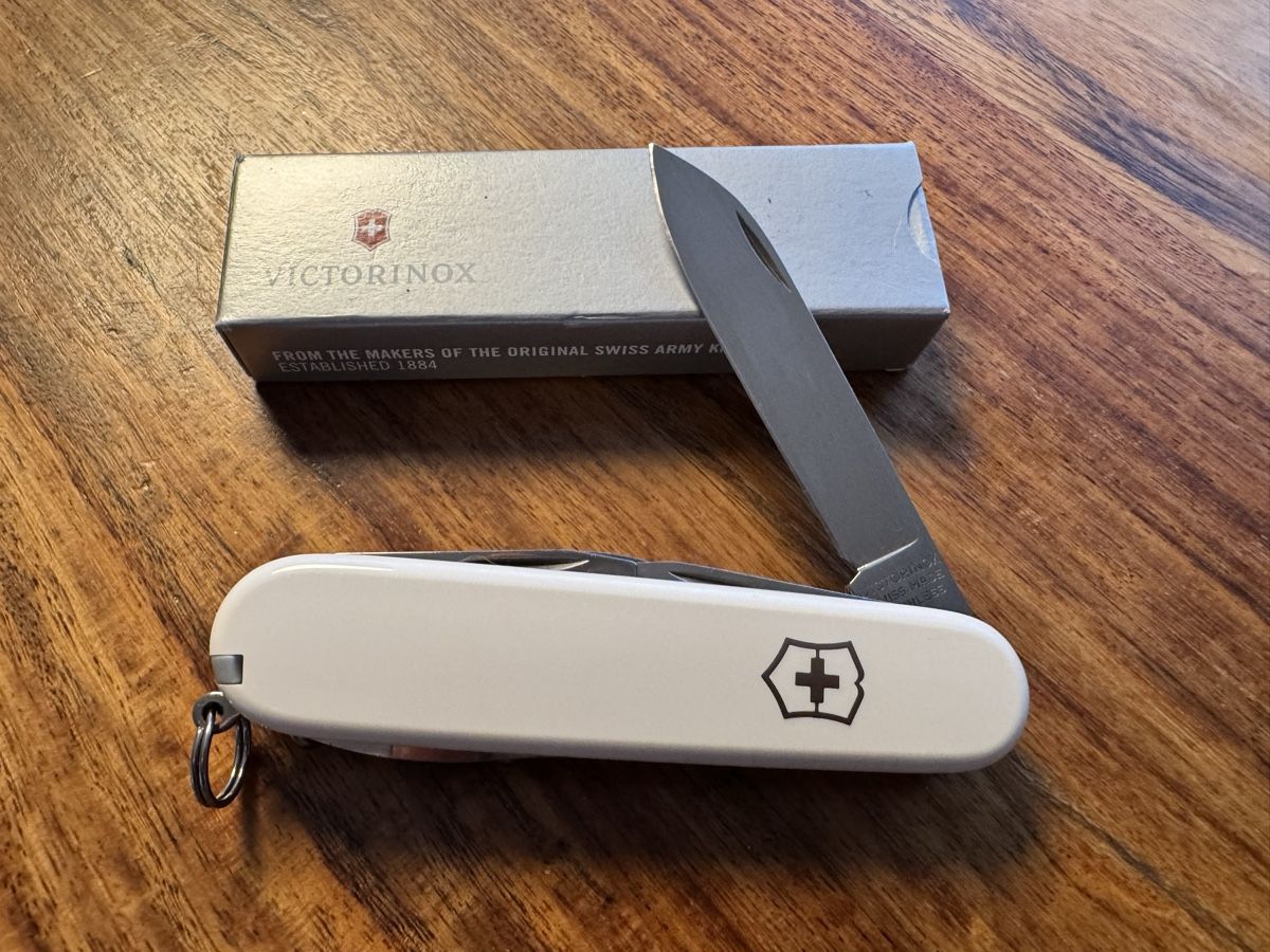 Victorinox Coltelli tascabile: Victorinox Messer Polizei Basel Landschaft – Nuovo e nell'imballaggio originale da Binningen venduto da Mbudget74 1