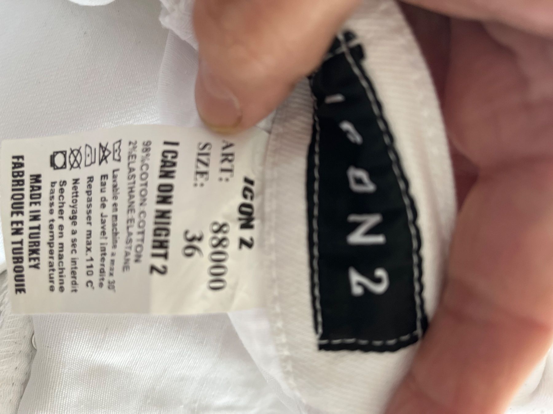 Pantalons: Pantalon blanc Icon Taille 36 pose 46cm doryan – D'occasion à Veyrier par kimedovapa 2