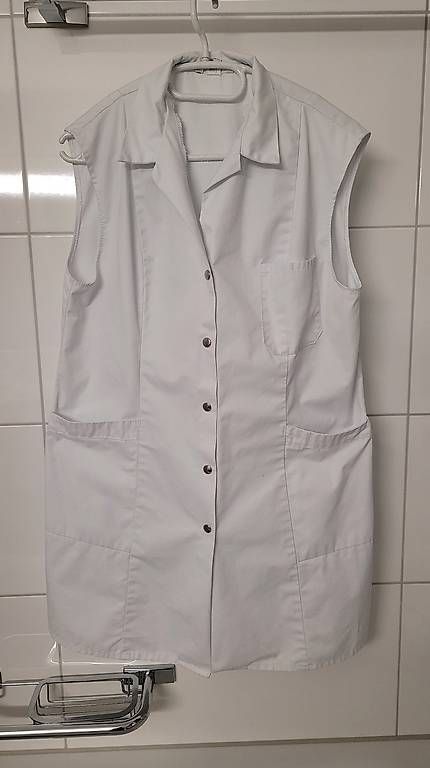 Altro per Abbigliamento & Protezione sul lavoro: Berufssschürze Grösse L – Usato da Zürich venduto da dar_gh6b