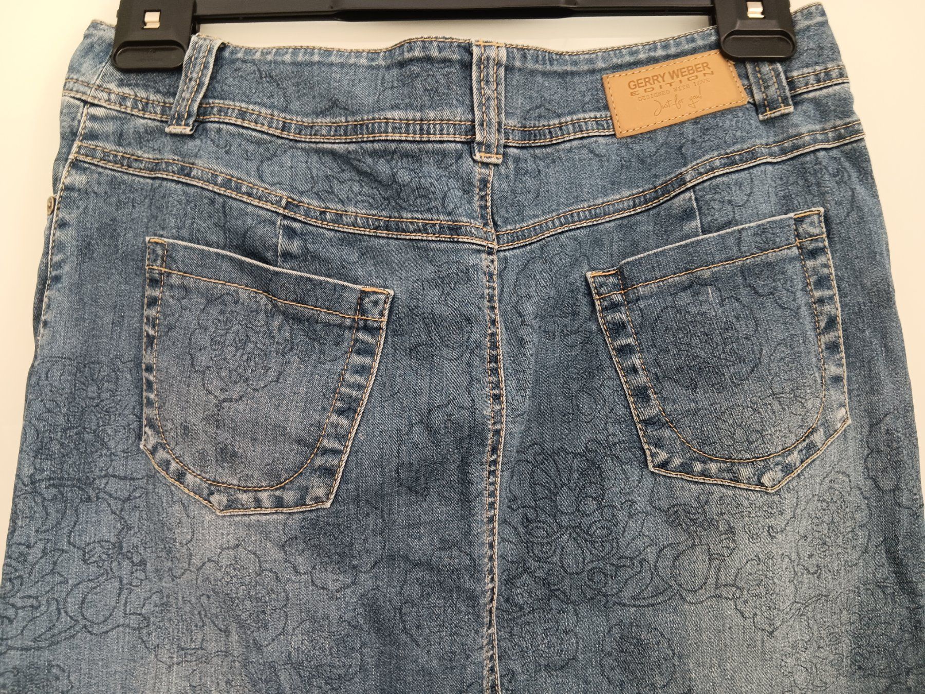 Gerry Weber Gonne: GERRY WEBER Jupe en jeans bleue taille 38 CH – Usato da Cossonay-Ville venduto da Les_1001_perles 4