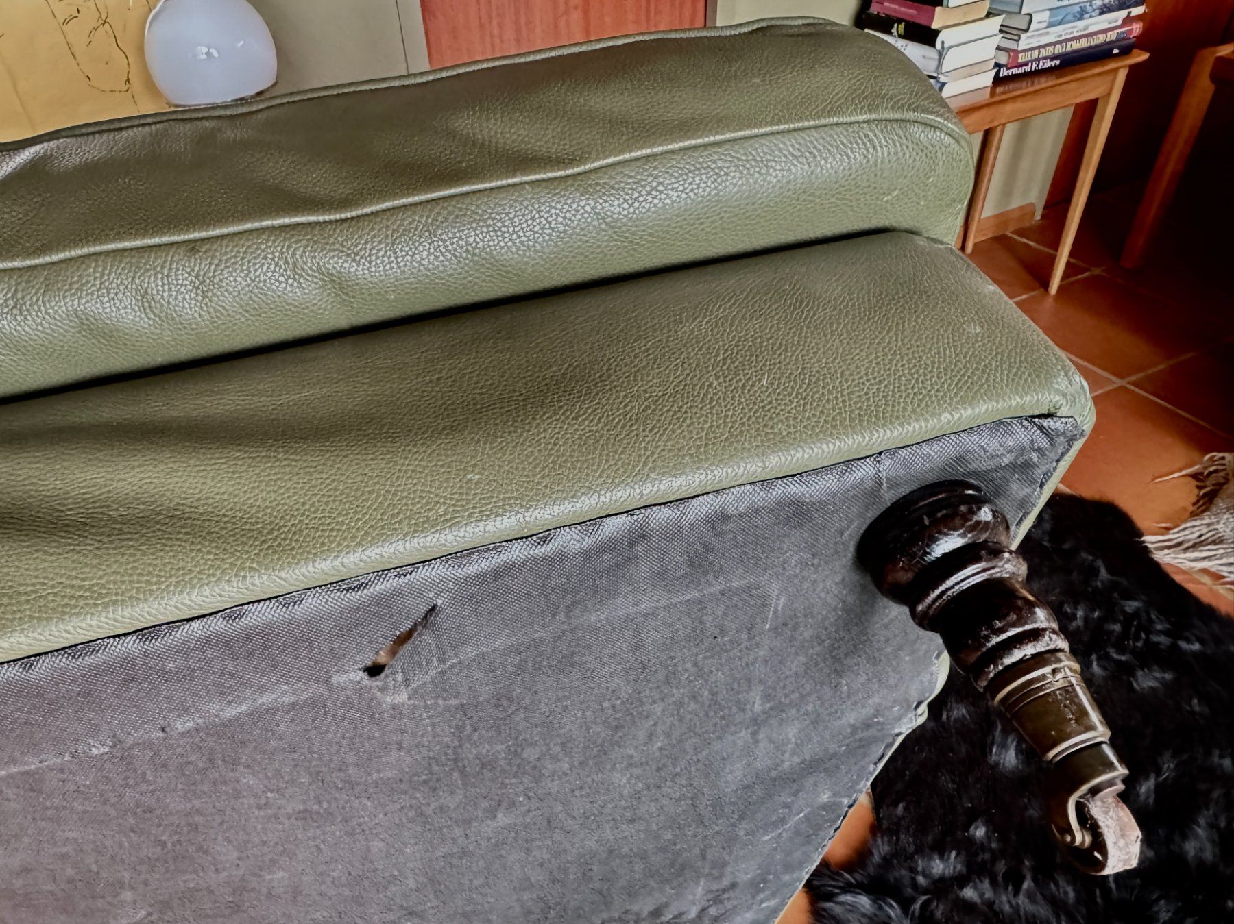 Lambert Poltrone: LAMBERT CONTINENTAL Sessel Leder Oliv Designklassiker Sessel – Usato da Himmelried venduto da 22StudioCH 9