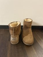 Ugg Boots / Stiefel Gr. 8 / Gr. 39