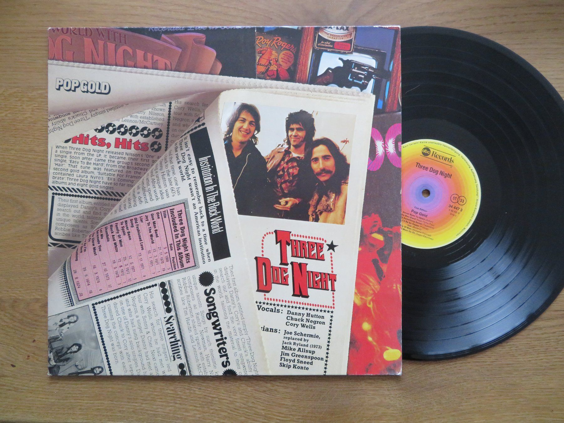 Dischi in vinile: THREE DOG NIGHT POP GOLD – Nuovo (secondo la descrizione) da Zürich venduto da max_cp5f