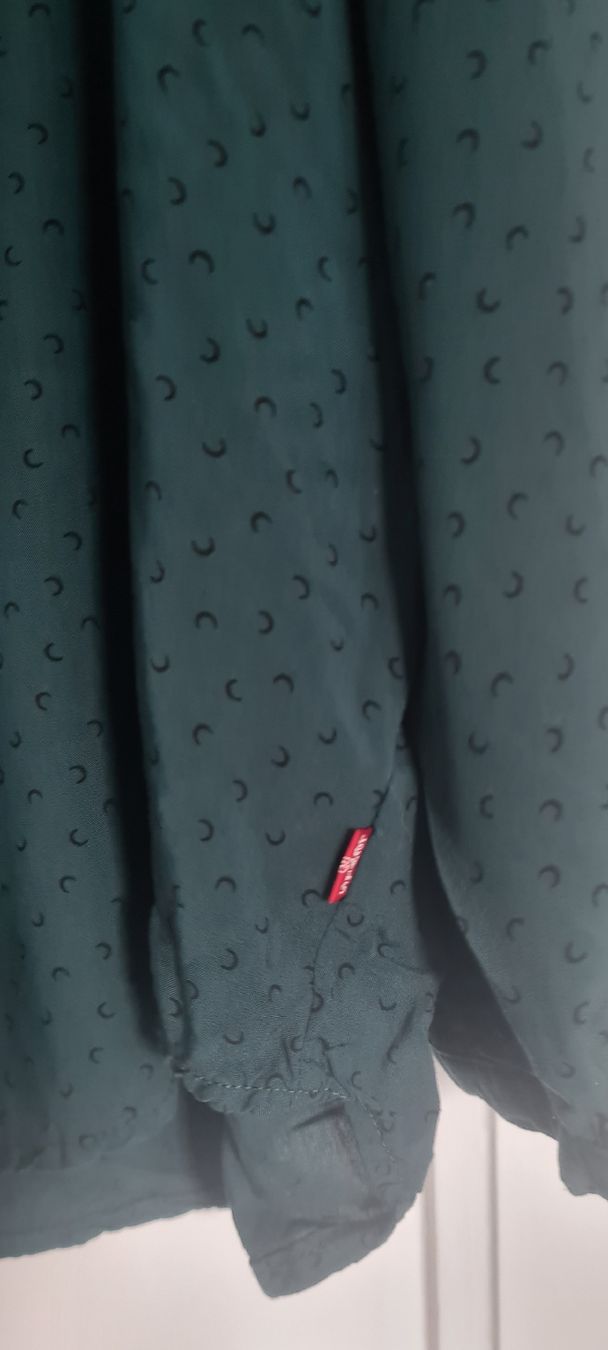 Levi's Camicette: Levi's Damenbluse grün gemustert Gr. XL Herbstmode – Usato da Rapperswil SG venduto da lemiii 1