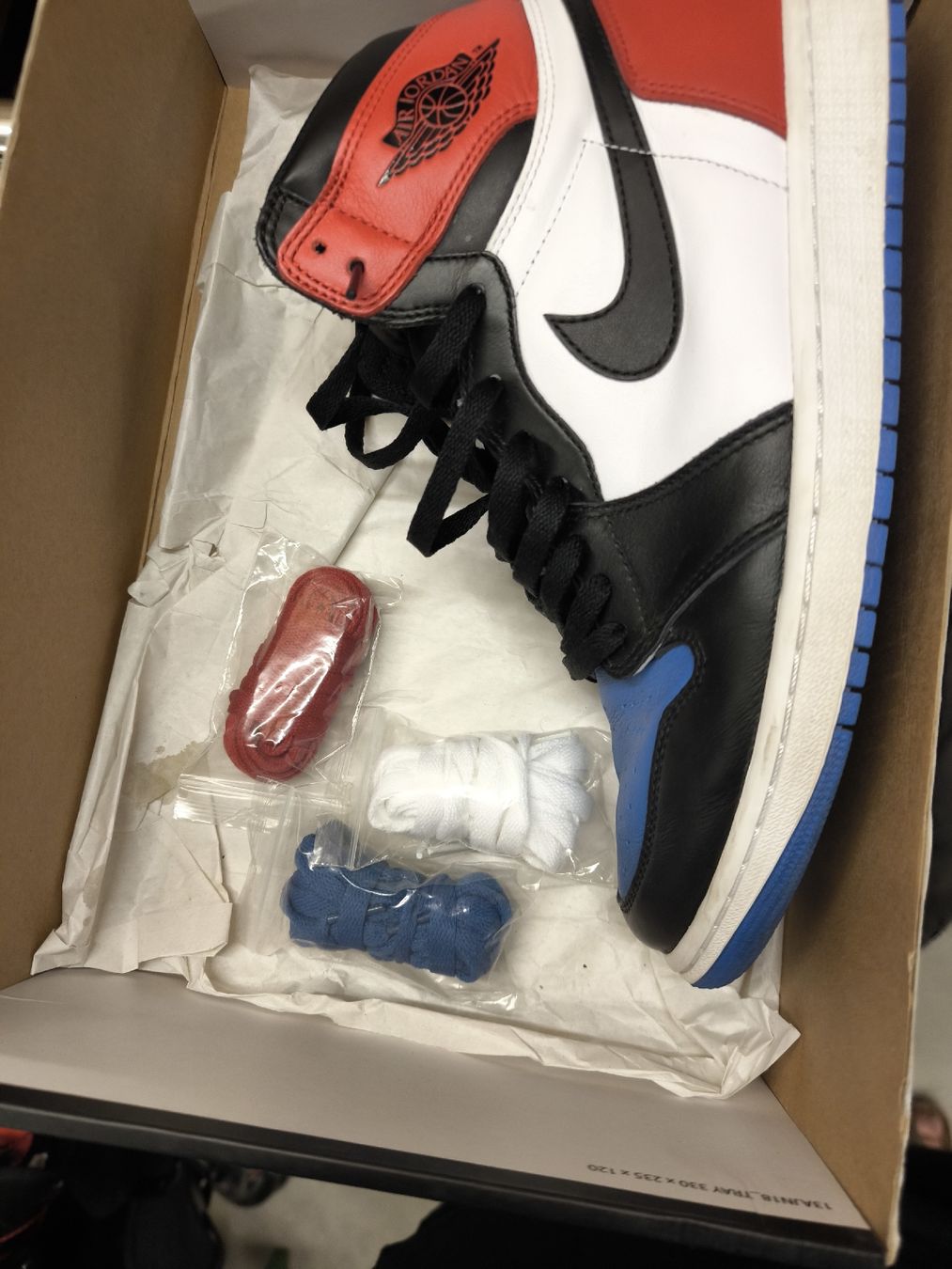 Scarpe da uomo: Jordan 1 Top 3 – Usato da Zürich venduto da l.to 5