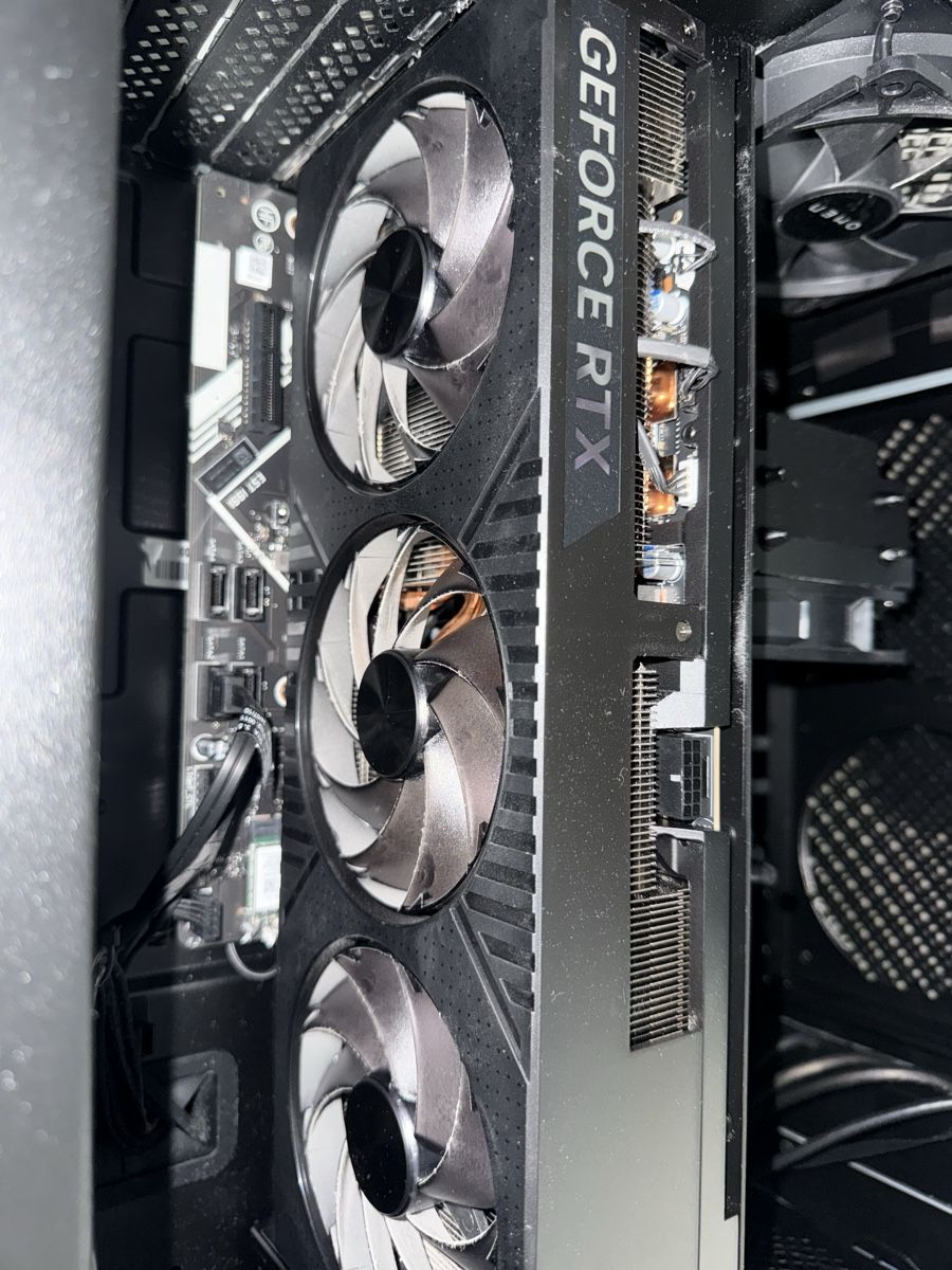 Nvidia Grafikkarten: Nvidia rtx 4090 OEM-Modell – Gebraucht aus Zürich von wol_v78b