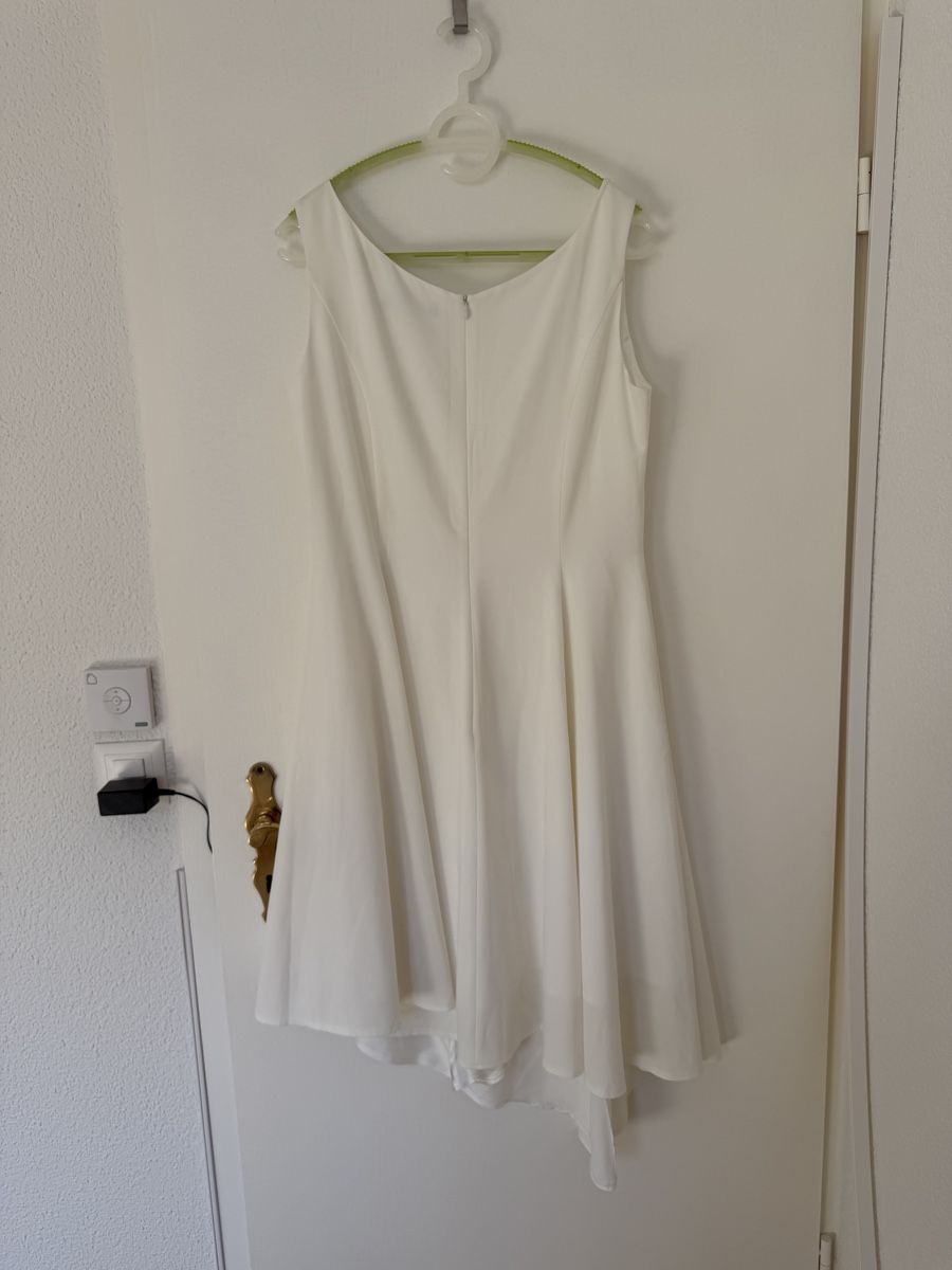Vestiti: Kleid Grösse 42 NEU – Nuovo (secondo la descrizione) da Schübelbach venduto da Sambodscha 2
