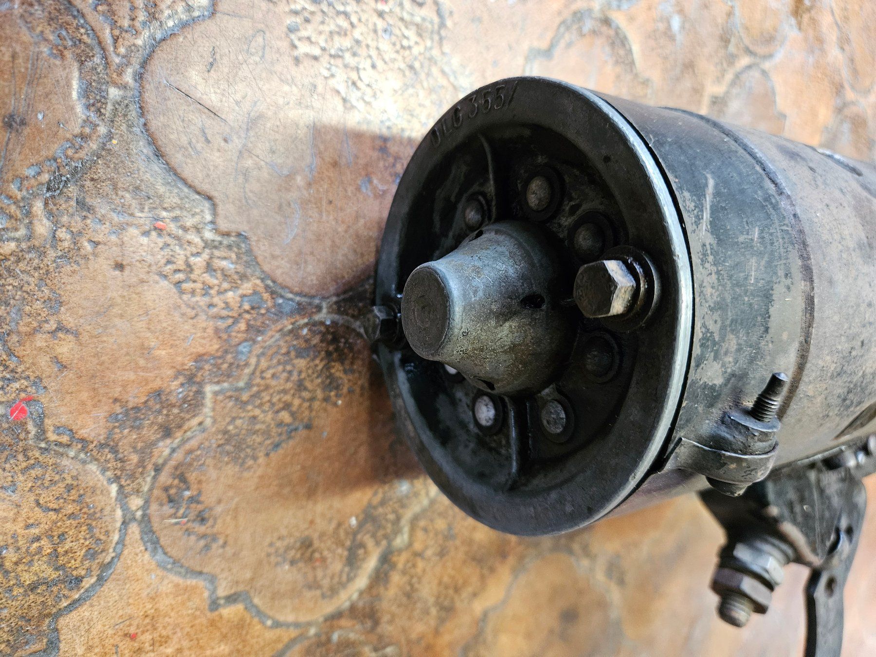 Bosch Tutti pezzi di ricambio auto: Bosch Oldtimer Anlasser EGC 06/8 R11 6V – Usato da Grindelwald venduto da Mettenberg 4