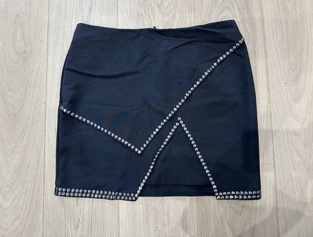 Jolie jupe asymétrique noir & argenté gris taille M 38