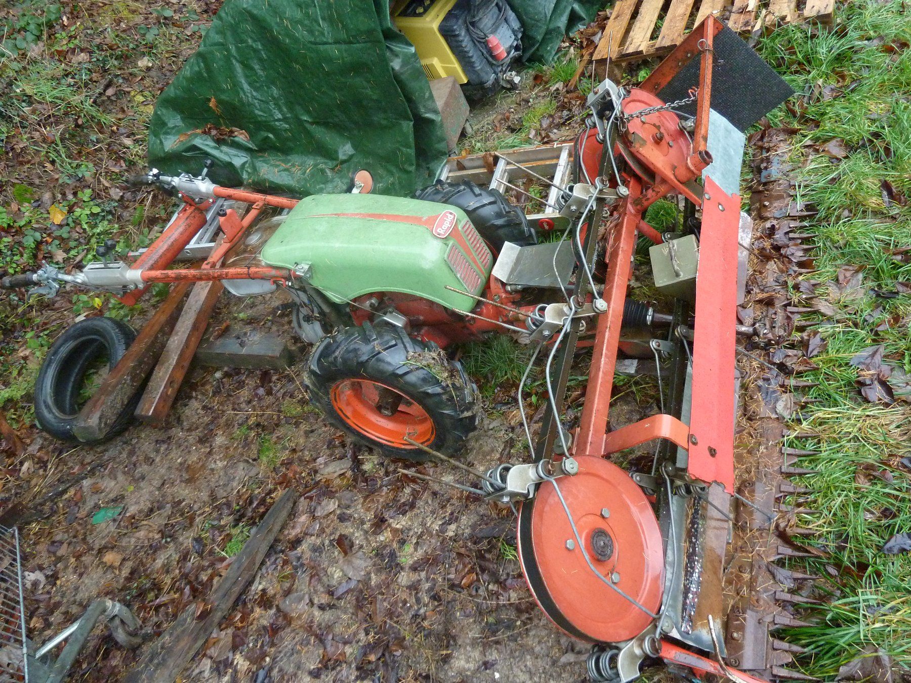Rapid Tutte le macchine: Une motofaucheuse Rapid – Usato da Russy venduto da Guenefle