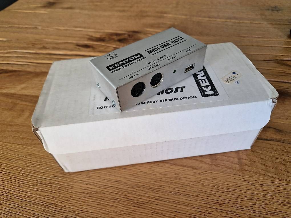 Strumenti musicali: Kenton Midi USB Host – Usato da Chêne-Bourg venduto da tyraelx
