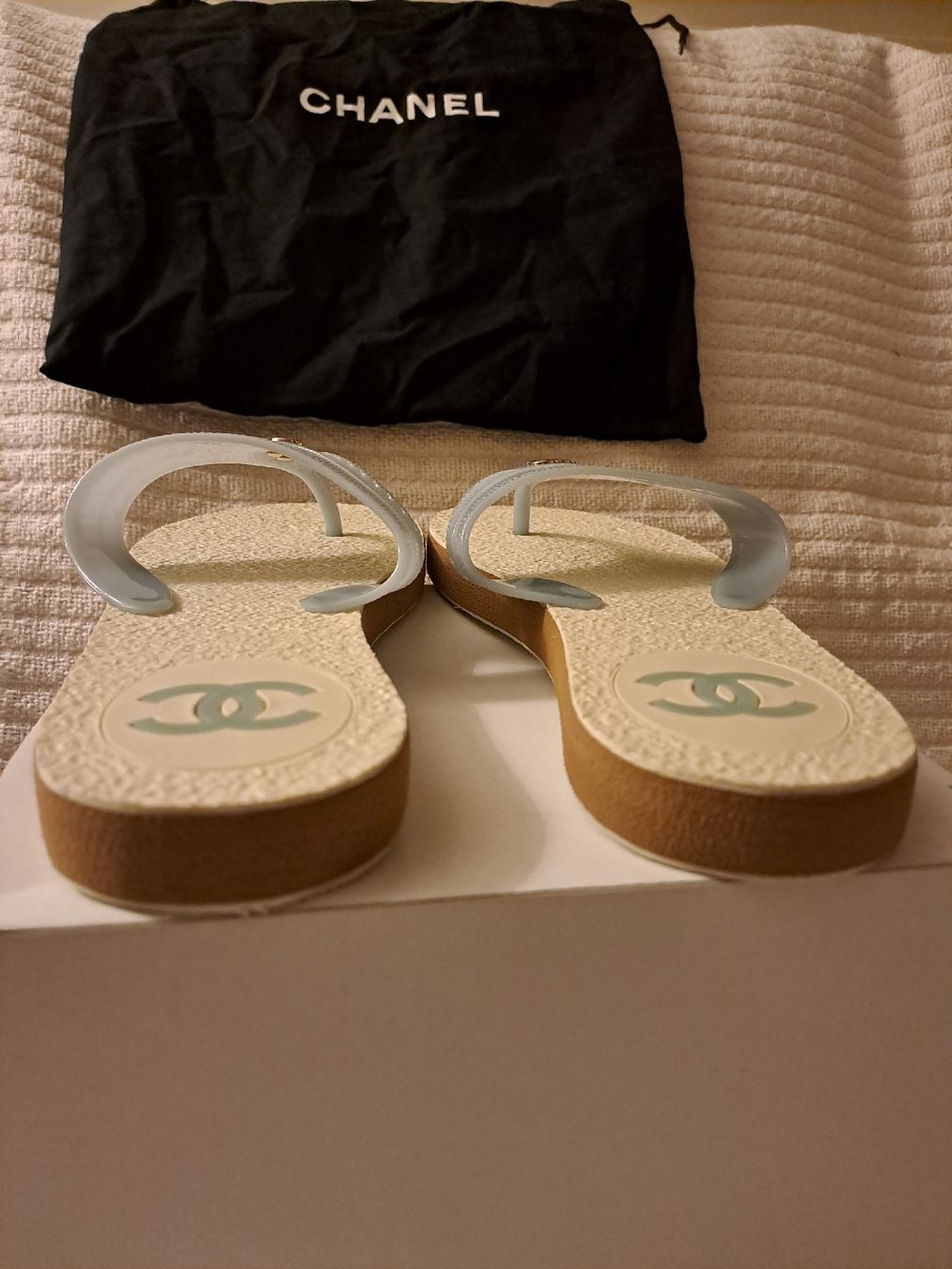 Chanel Scarpe da donna: Tongs Chanel – Nuovo e nell'imballaggio originale da Genève venduto da Cinely 1