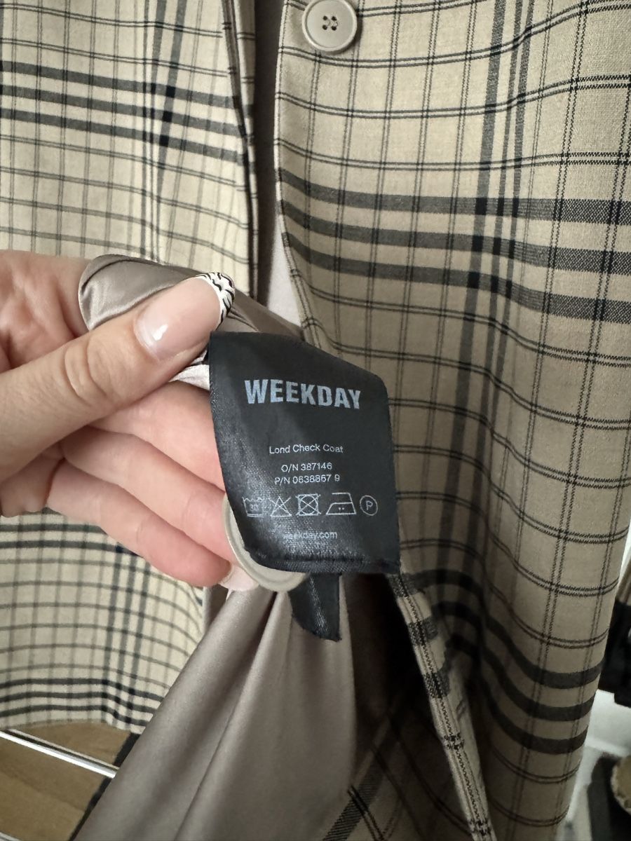 Weekday Mäntel: Damen-Mantel von WEEKDAY Modell Lond Checked Coat HINGUCKER – Gebraucht aus Gibswil von Engelsgleich 5