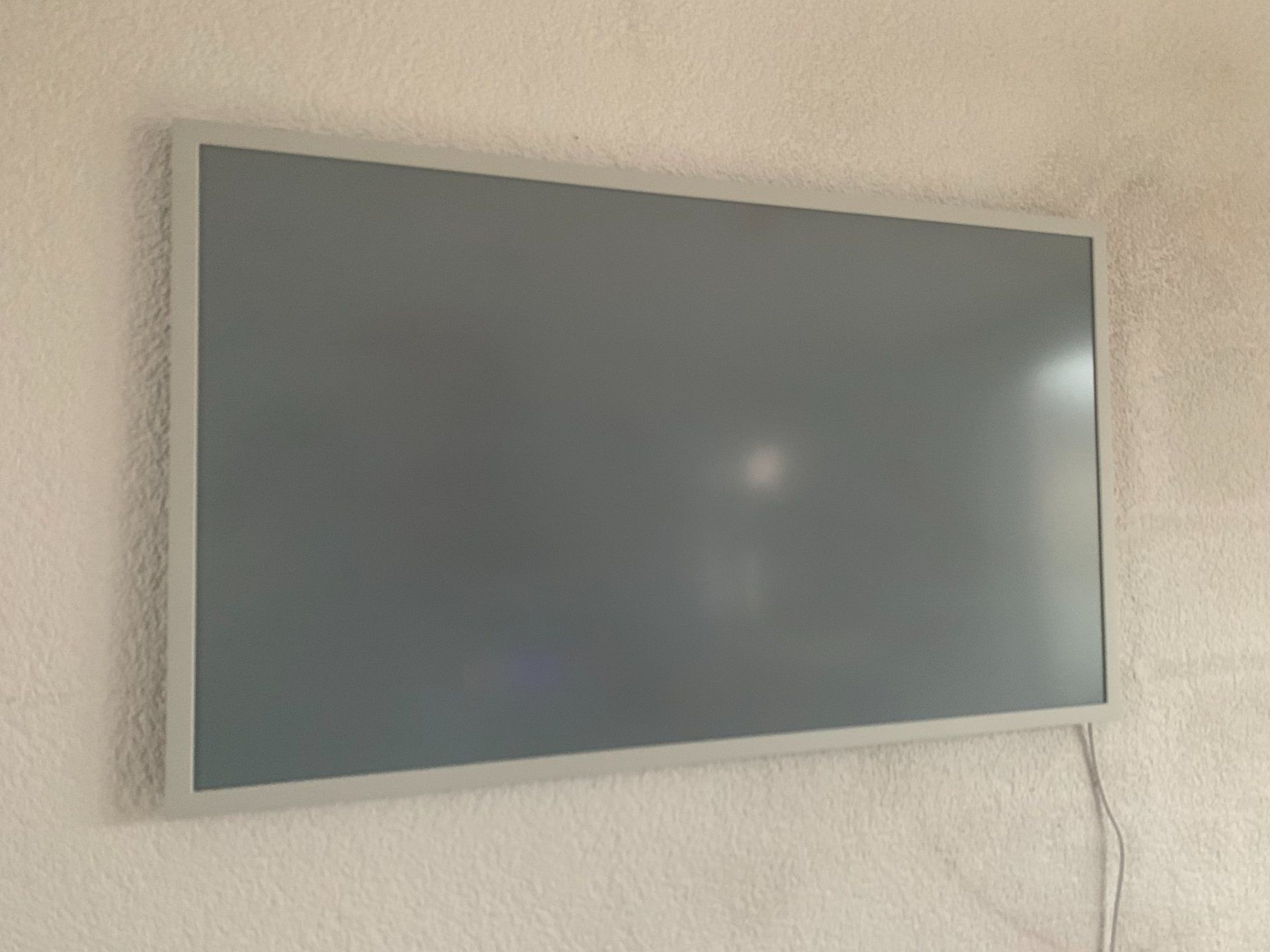 Samsung Monitor: SAMSUNG E-Paper Display • 32" Color E-Paper EMDX – Usato da Gwatt (Thun) venduto da tomstown 2