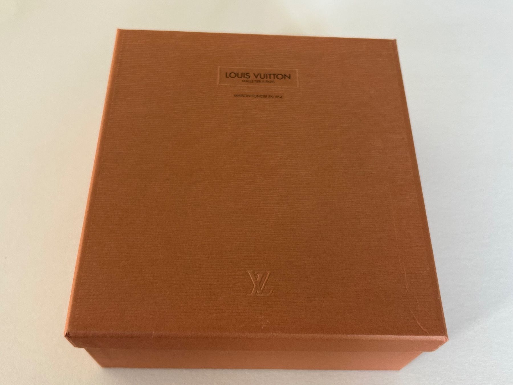 Louis Vuitton Borse da donna: Classic Louis Vuitton Umhängetasche – Nuovo (secondo la descrizione) da Hugelshofen venduto da seagull 8