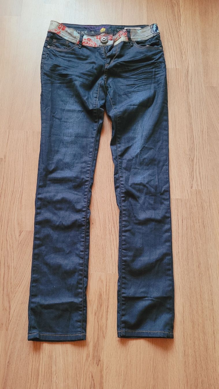 Desigual Jeans: Desigual Jeans Gr. 28 – Gebraucht aus Steffisburg von Gismo49 1