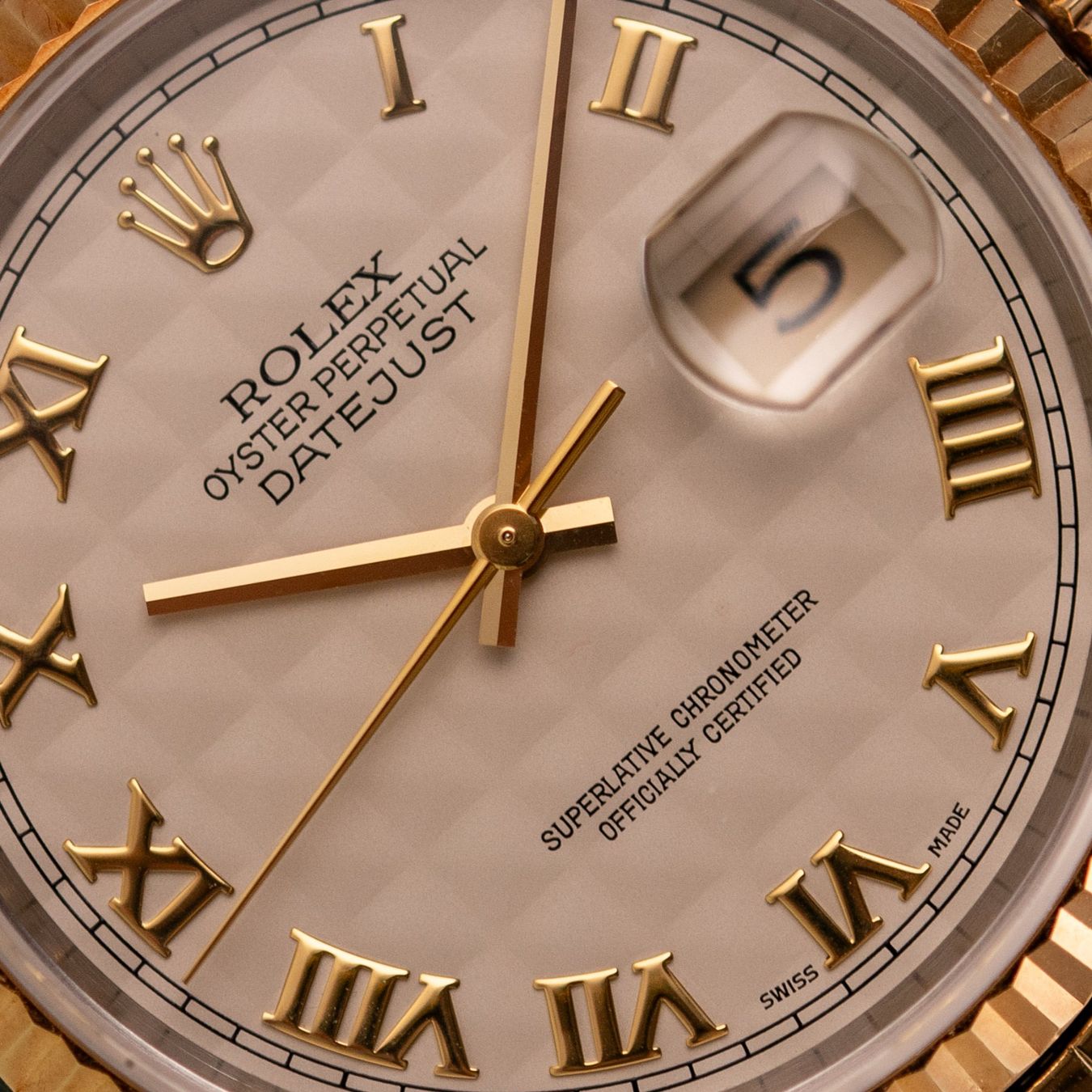 Rolex Orologi: Rolex Datejust 36/ 16233 / 1997 / Pyramid Dial / Full Set – Usato da Luzern venduto da PrimeSwissTime 1