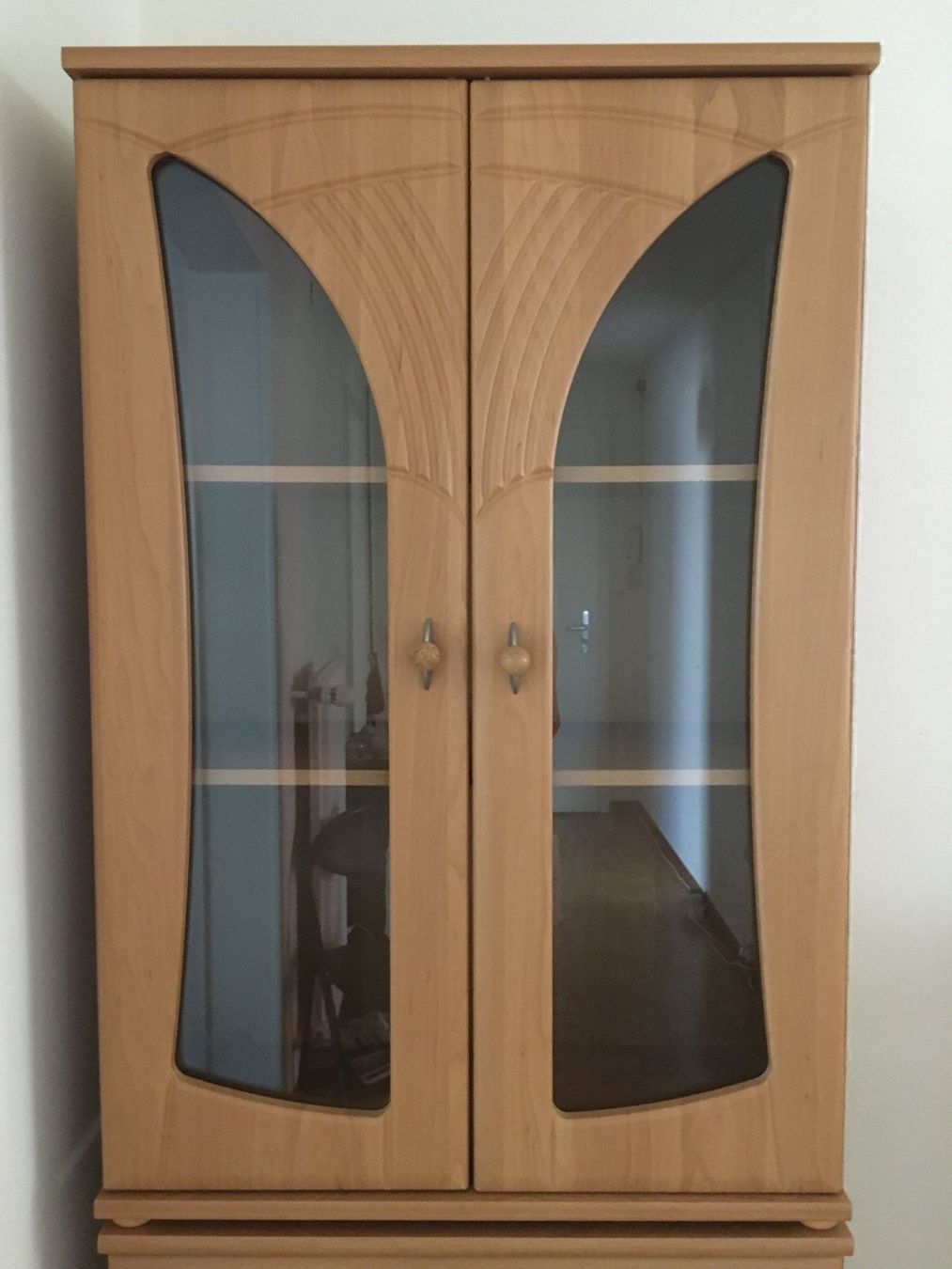Cassettiere: Vitrine,  parois murales, commode – Usato da La Tour-de-Peilz venduto da Halltal 2
