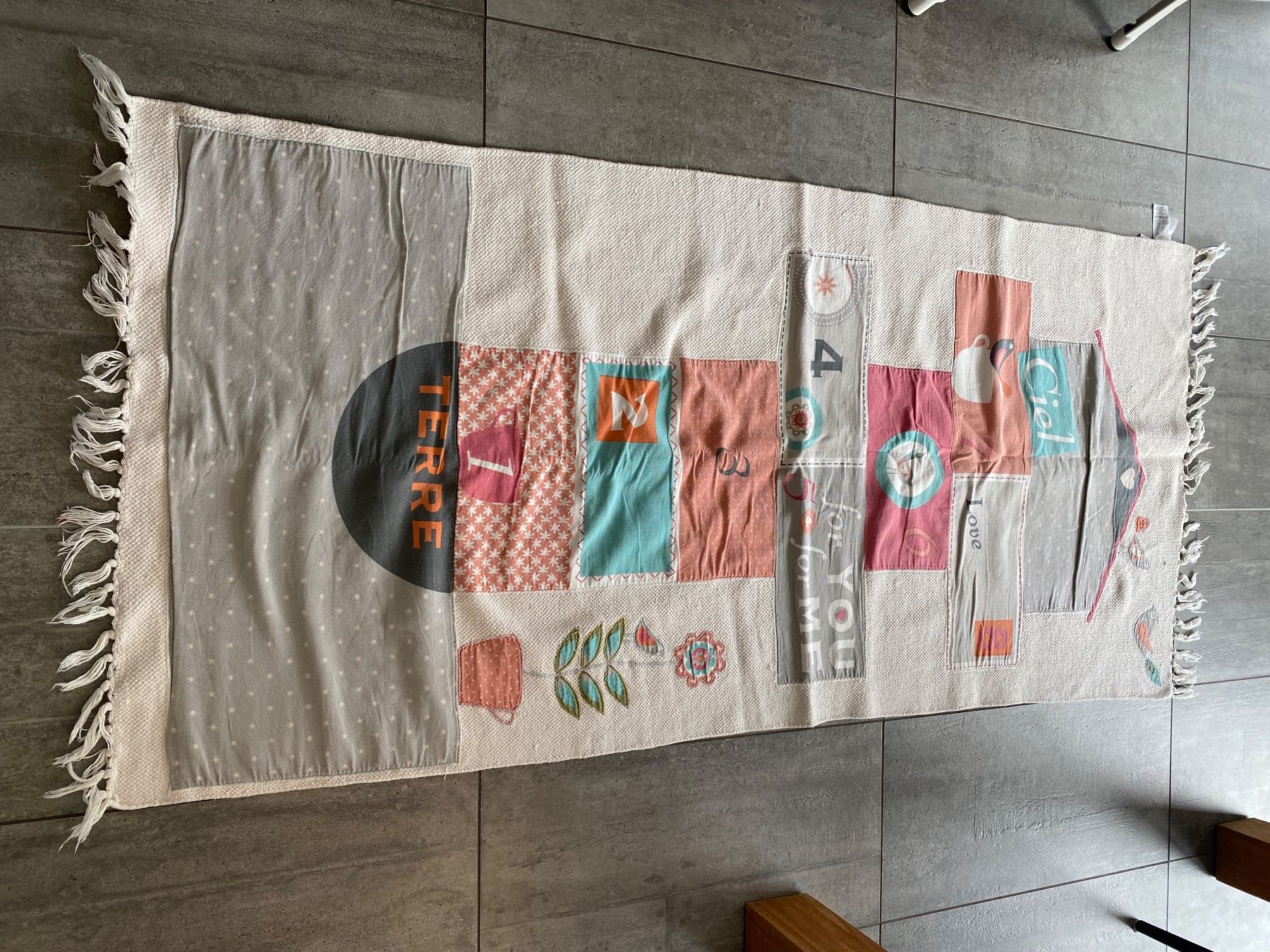 Tapis: tapis pour enfant : marelle – D'occasion à Leytron par TipTop1912