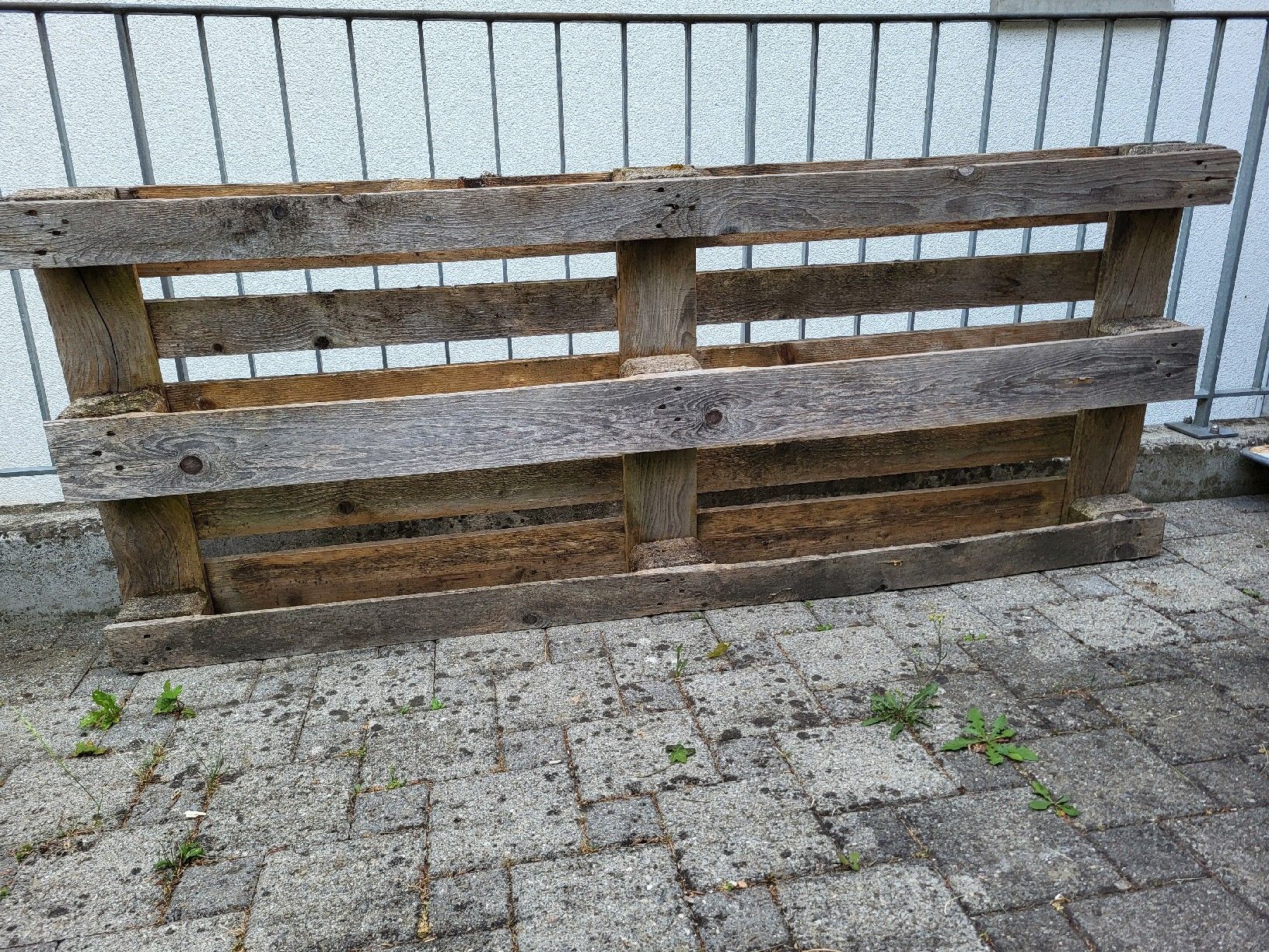 Pallets: Gratis: Holzpalette gebraucht 200x80 cm – Usato da Birmenstorf AG venduto da Cjl 1