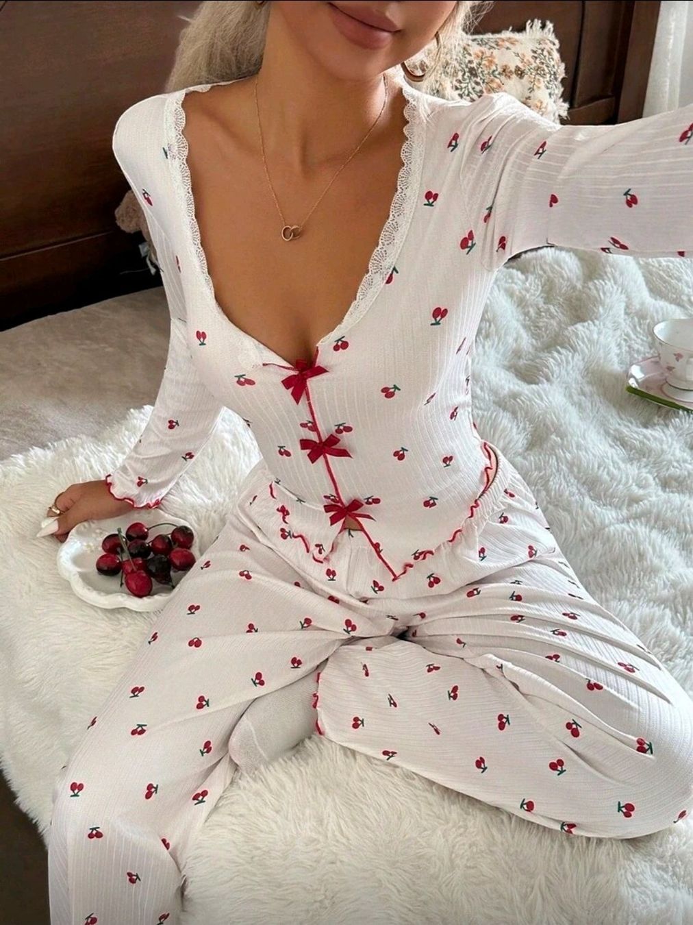 Negligees & Pigiami: Süsses Kirsch-Pyjama Set - 44 - Coquette Style – Nuovo (secondo la descrizione) da Thalwil venduto da VitaMini