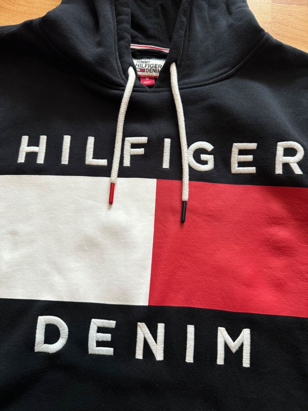 Tommy Hilfiger Pullover & Sweatshirts: Tommy Hilfiger Denim Kapuzenpullover Gr. M neu! – Neu (gemäss Beschreibung) aus Glis von sportivo88 1