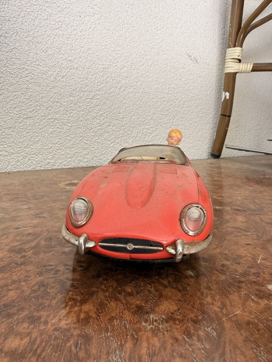 Jaguar Modellini d'auto: Blechspielauto Jaguar – Difettoso da Lobsigen venduto da Ailujailuj 2