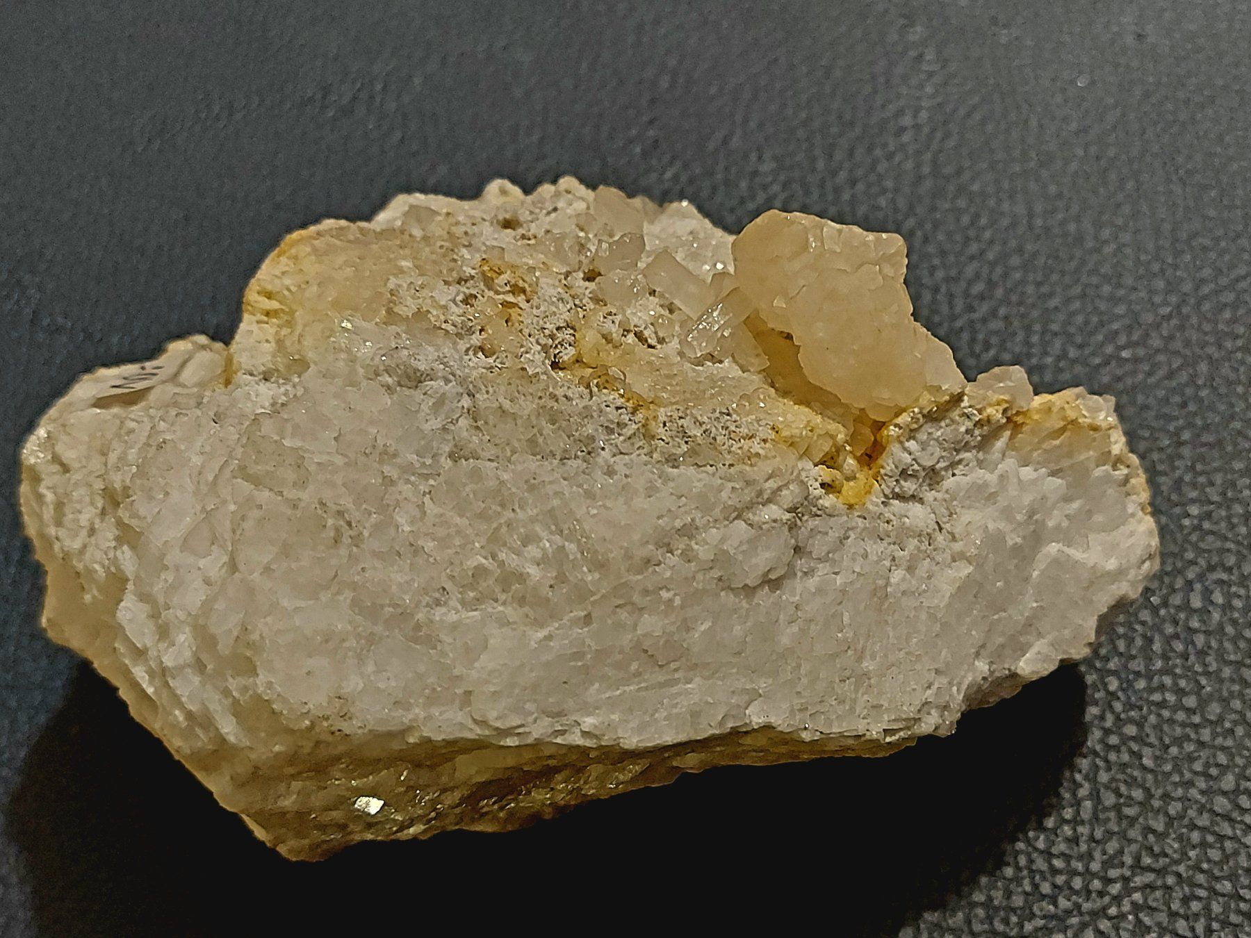 Minerali & Pietre curative: Große Strontianit- Stufe von Oberdorf/Steiermark – Nuovo (secondo la descrizione) da Weidling venduto da natebutz 2