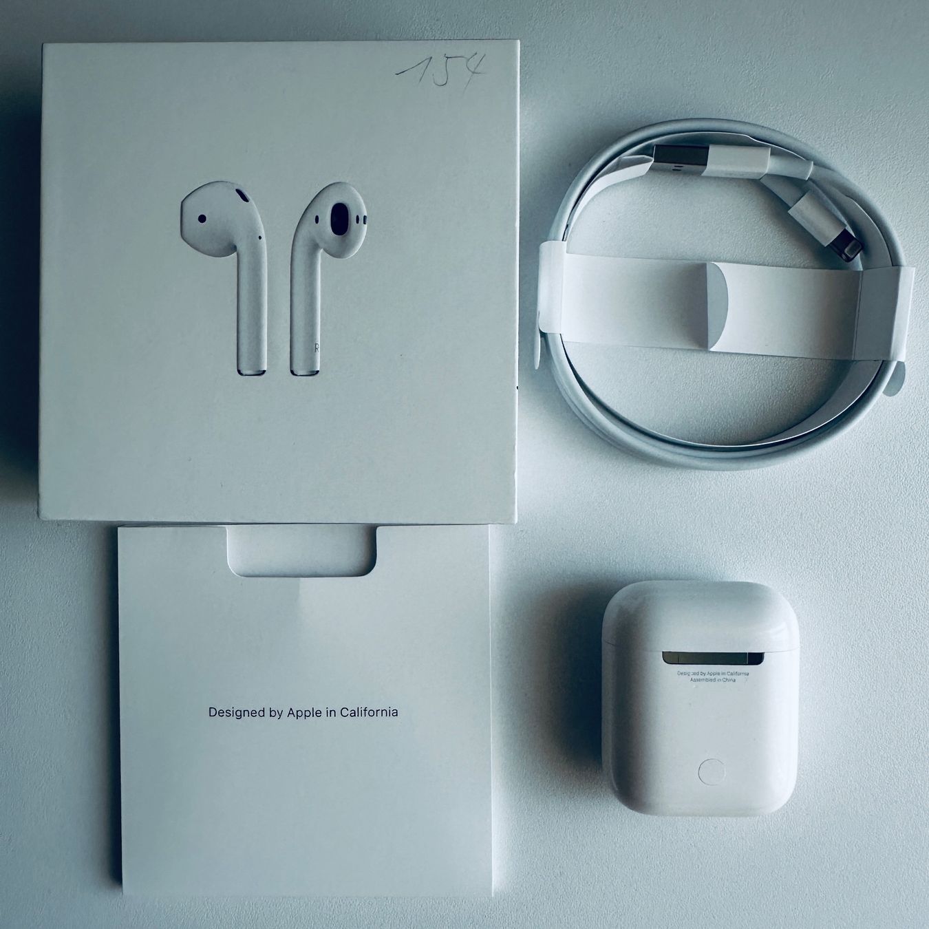 Apple Cuffie: Original Apple AirPods 2 Kopfhörer Wireless Lightning Kabel – Usato da Basel venduto da MY.AIRPODS.SHOP