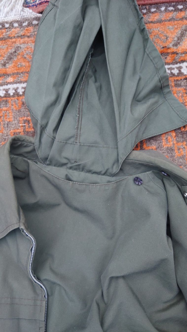 Vestes: Secondhand Jacke mit Kaputze Grösse 52 (M) – D'occasion à Wittenbach par Aberanders 5