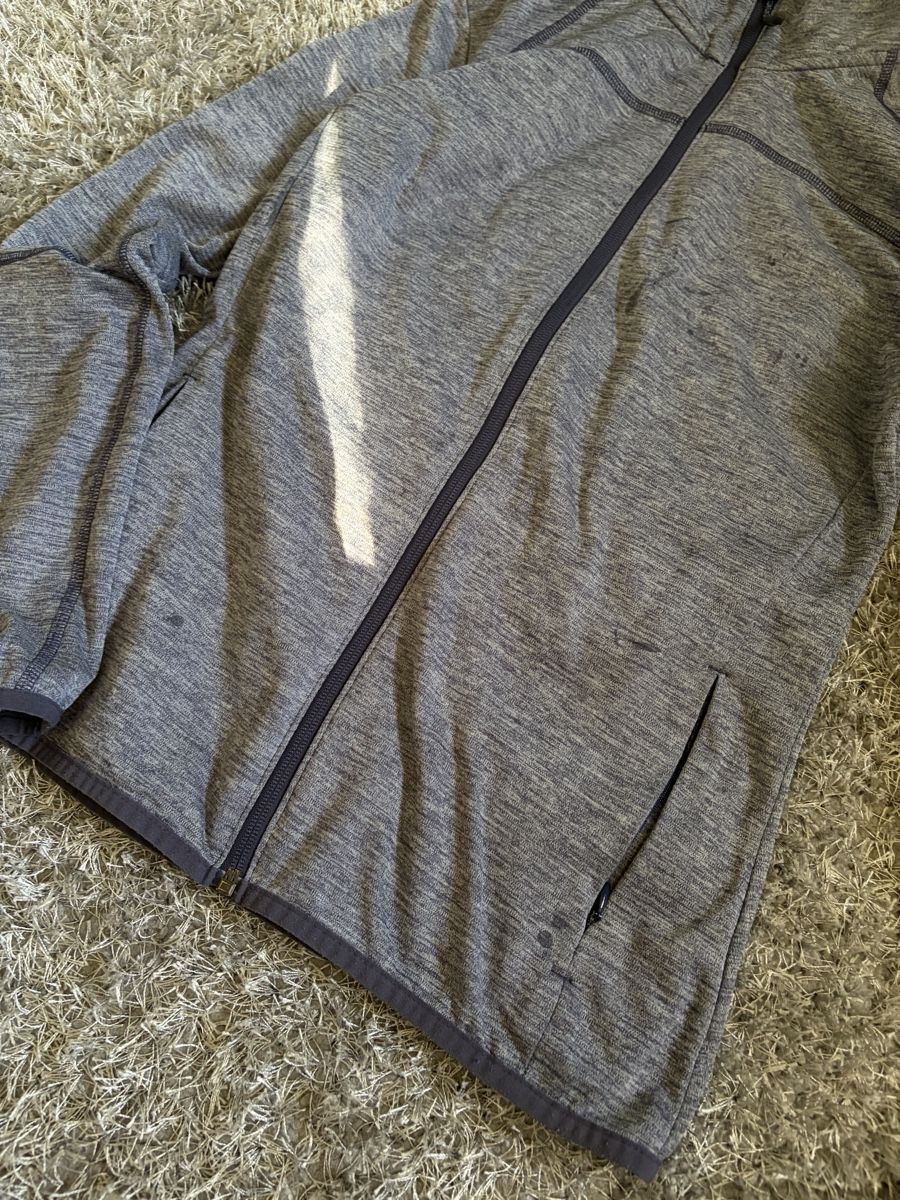 Columbia Maglioni & Felpe: Columbia Fleece Jacket grey size M – Usato da Brislach venduto da edu_t6pq 3