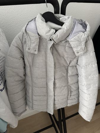 Graue Winterjacke neuwertig, Grösse 38/M