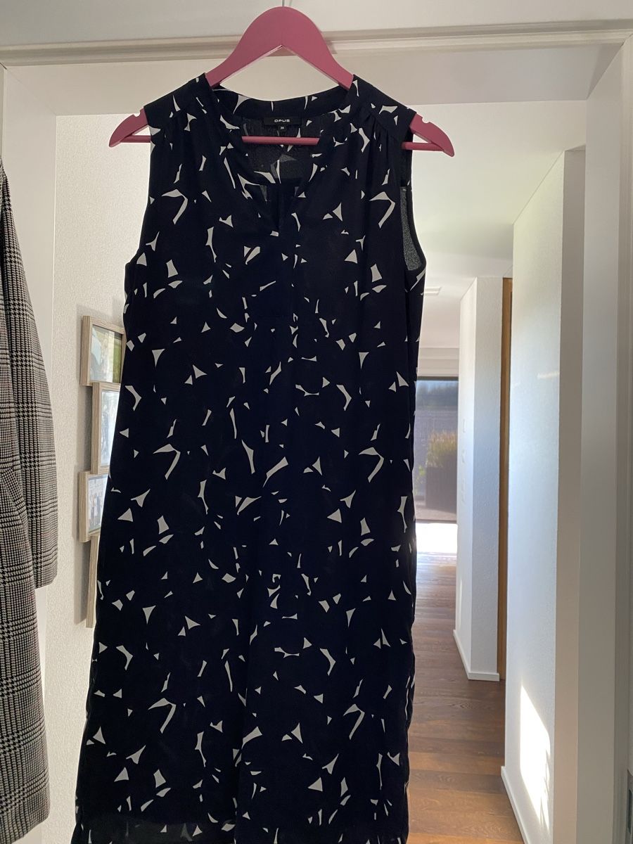 Lotti di vestiti: Grosses Marken Kleiderpaket Grösse 36 – Nuovo (secondo la descrizione) da Zihlschlacht venduto da Elburro4 2