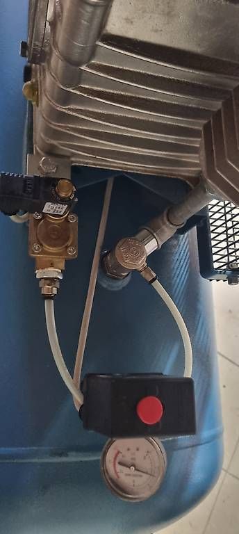 Compressori: Compresseur ToolAir 200 l – Nuovo e nell'imballaggio originale da Bernex venduto da Boisdebout 3