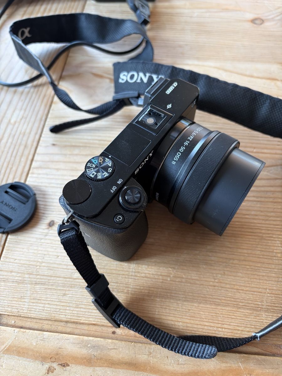 Sony Fotocamera: Sony Alpha 6000 – Usato da Thun venduto da Prototyp 1