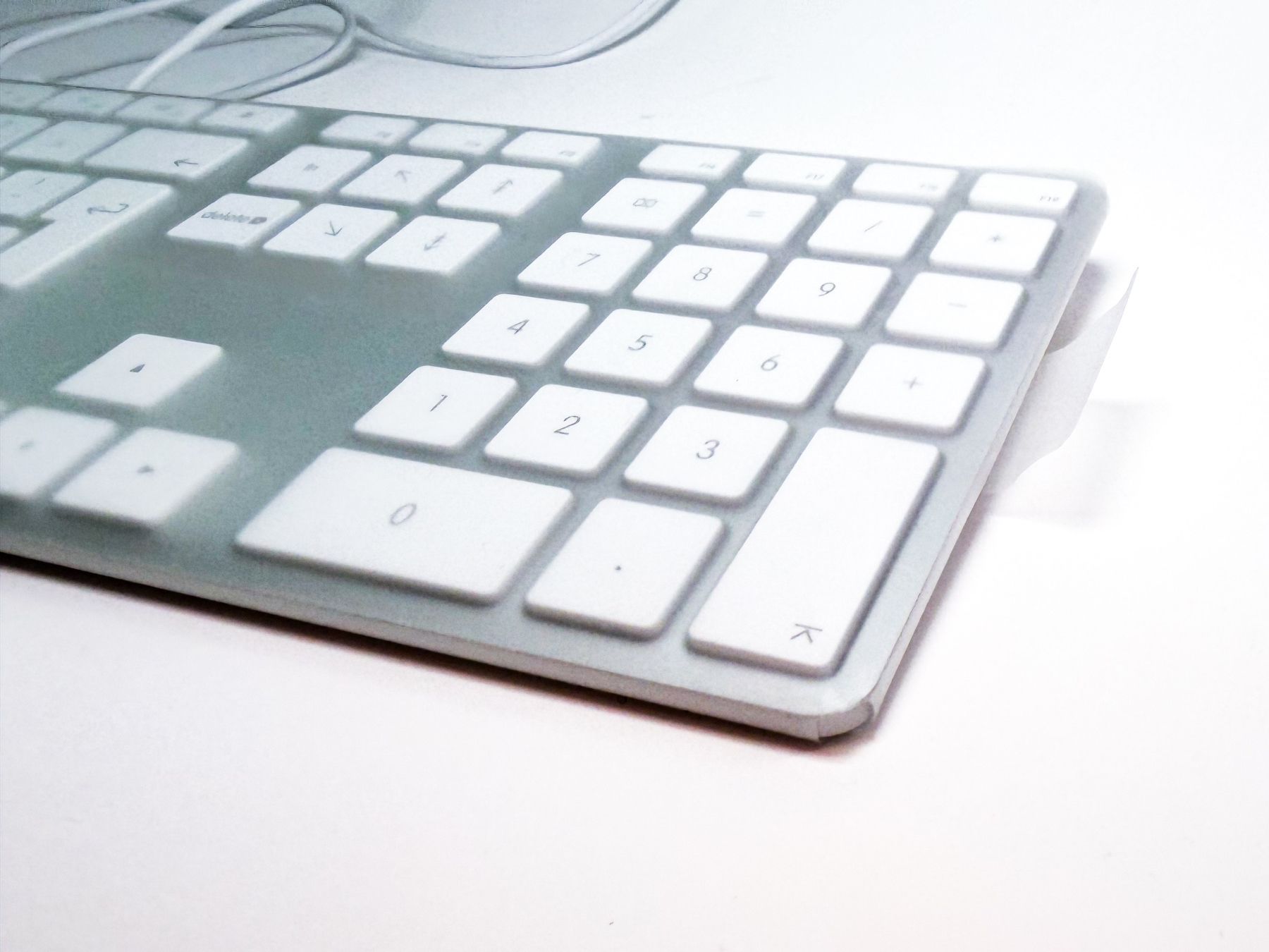 Apple Tastaturen: Apple Alu Keyboard Kabelgebunden A1243 CH-DE Version – Gebraucht aus Port von Ubuy 3