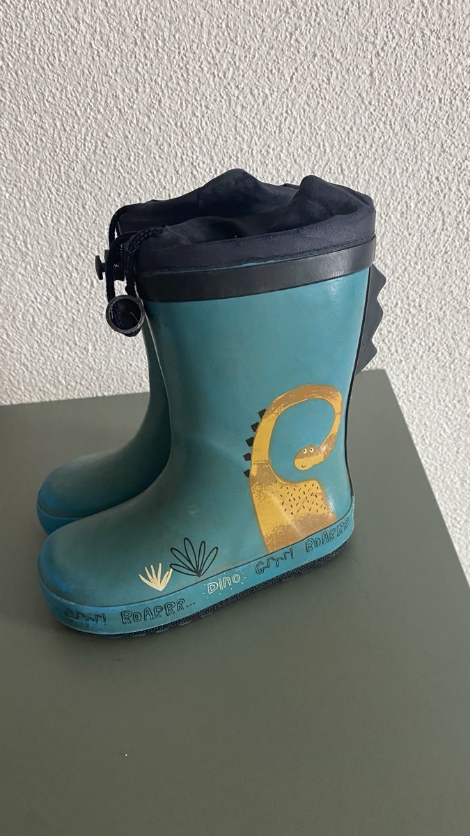Chaussures garçon: Gummistiefel Gr.25 – D'occasion à Beinwil (Freiamt) par Akgeun