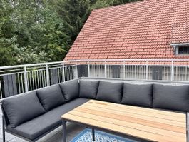 Garten-Lounge-Set mit Sonnenschirm
