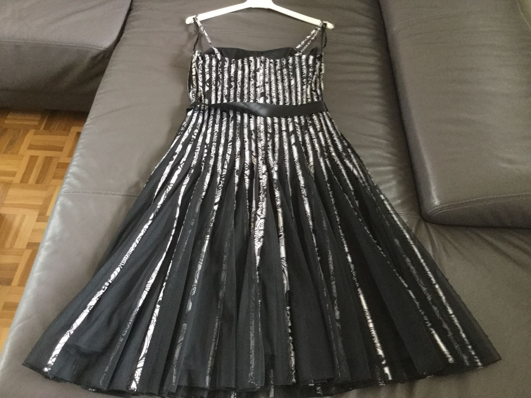 Vestiti: Festliches Kleid schwarz/weiss gemustert – Usato da Horw venduto da Benny017 2