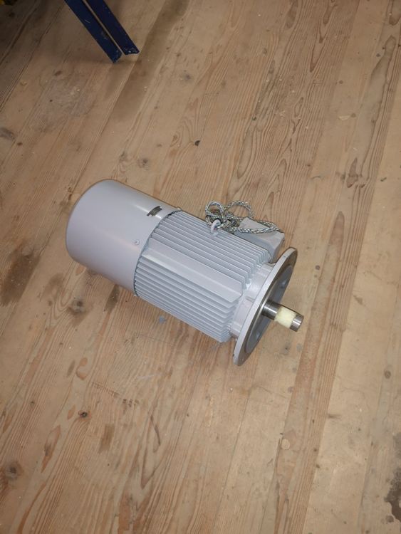 Elektromotor mit Bremse (Neu (gemäss Beschreibung)) in Obersteckholz