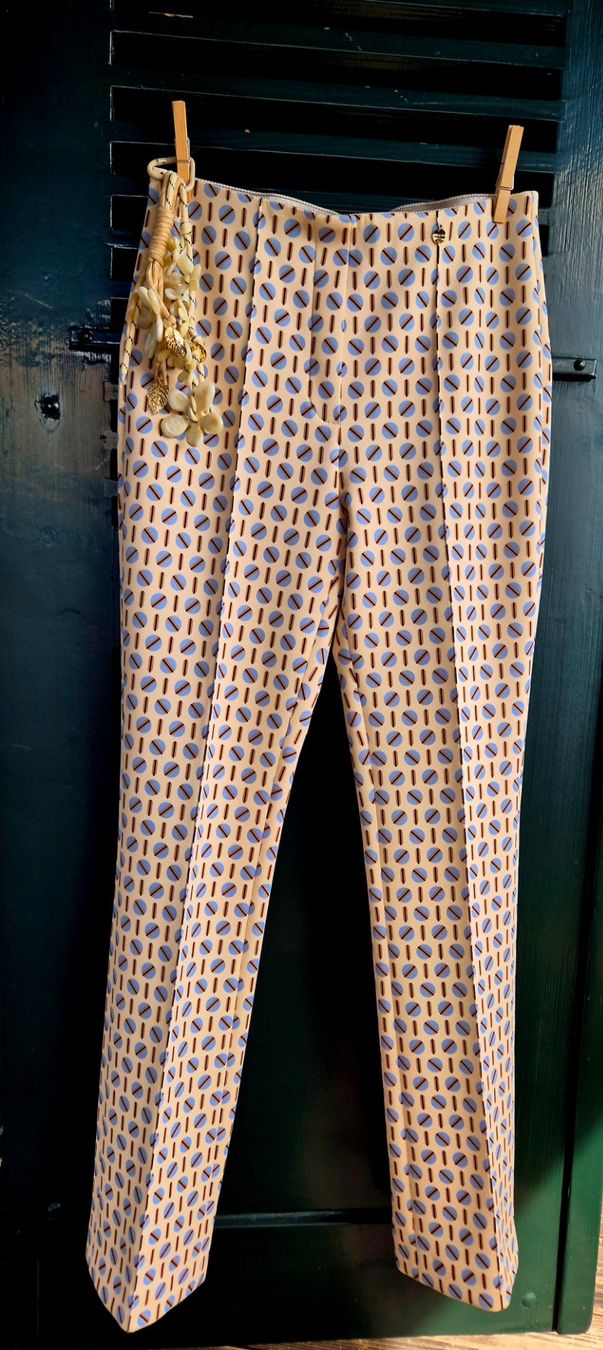 Marc Cain Lotti di vestiti: MARCCAIN Hose und Shirt – Usato da Worb venduto da Satchmo04
