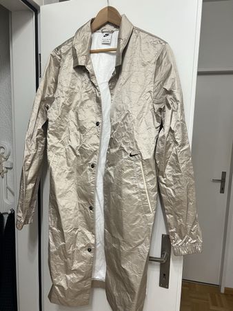 NIKE MANTEL GR XS/S NEUWERTIG