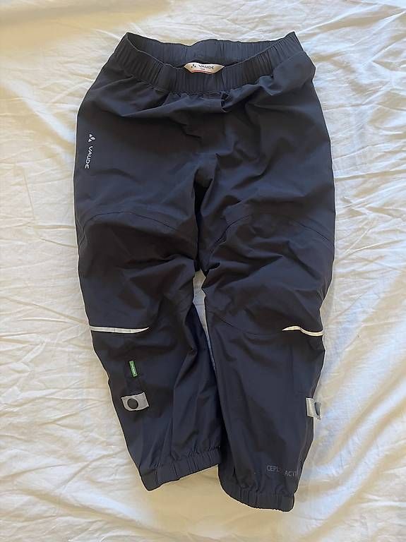 Hosen: Vaude Regenhose 104 – Gebraucht aus Zürich von Sina1899