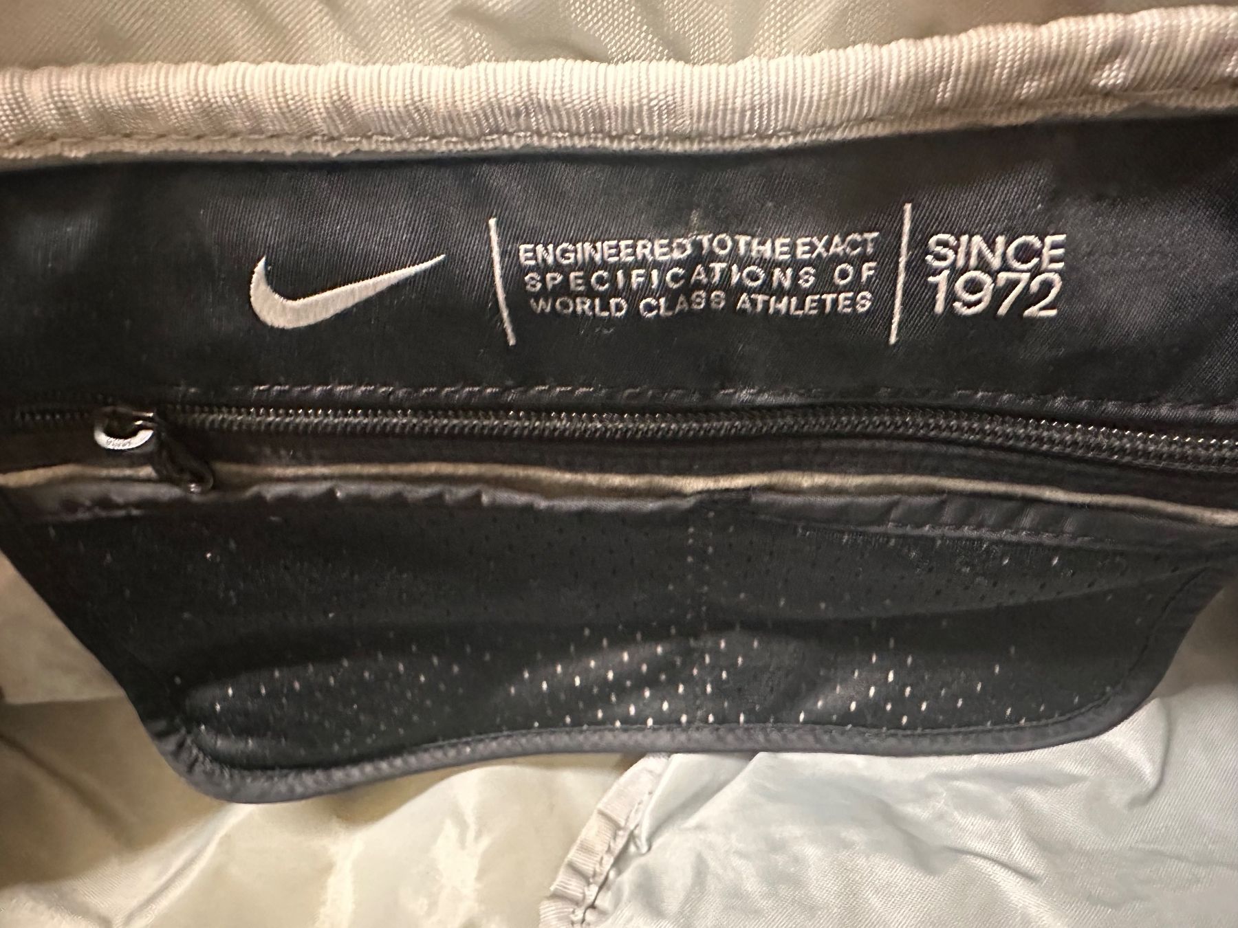 Nike Borse: Nike Sporttasche – Usato da Zürich venduto da Sinita94 1