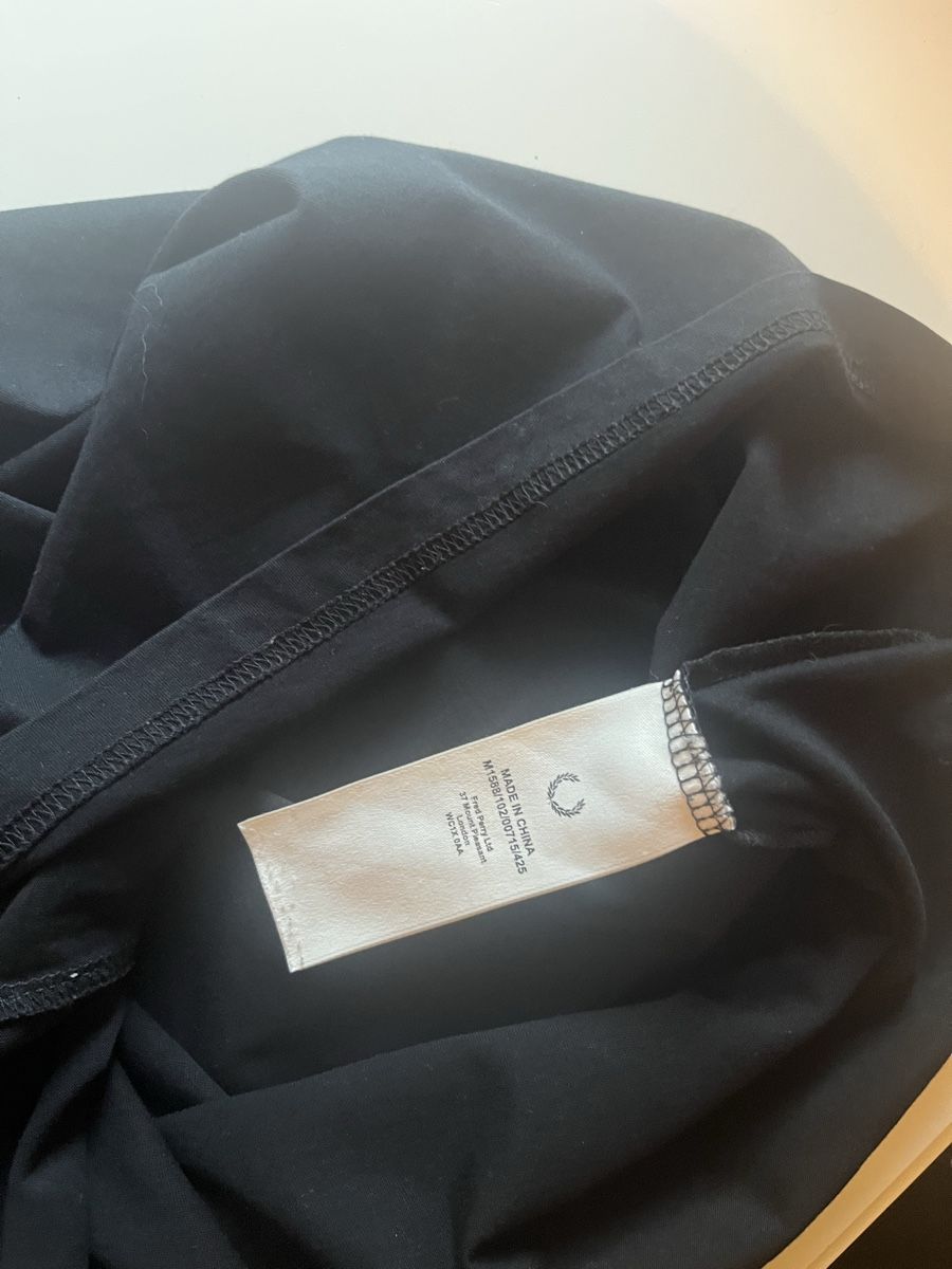 Fred Perry T-shirt: Fred Perry t-shirt  – Nuovo (secondo la descrizione) da Sierre venduto da Rouvinez-vich 2
