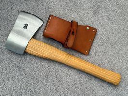 Militärbeil / Axt Schweizer Armee mit Lederetui (neu)