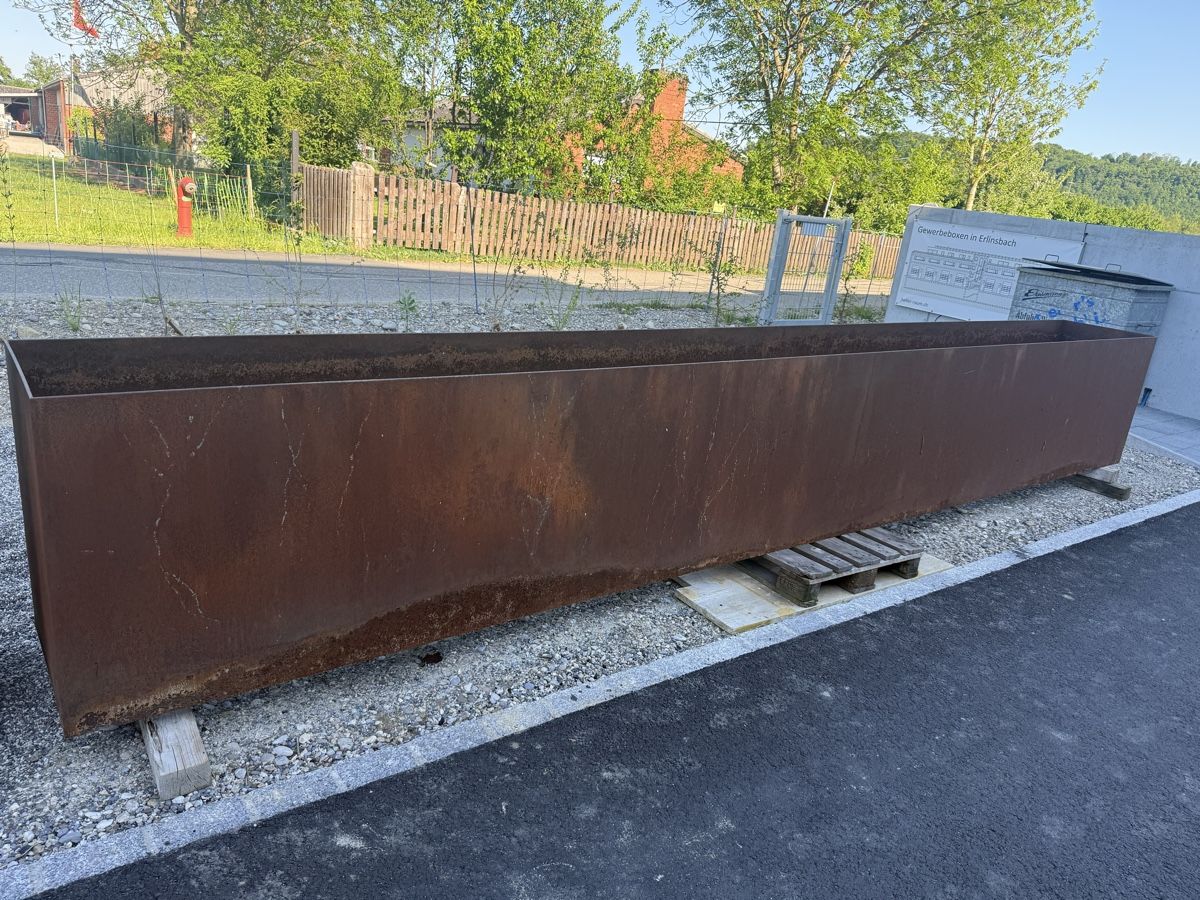 Vasi per fiori: Massiver Pflanzentrog aus Metall – Usato da Erlinsbach SO venduto da n123h