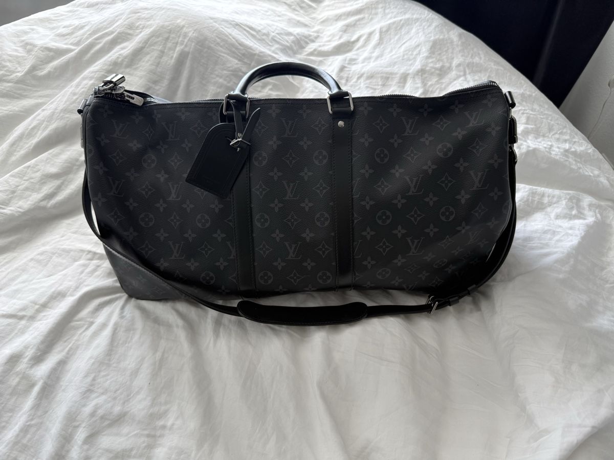 Louis Vuitton Borse: Louis Vuitton Keepall 55 Reisetasche, Monogram vsShadow Lede – Usato da Sempach venduto da adnil12