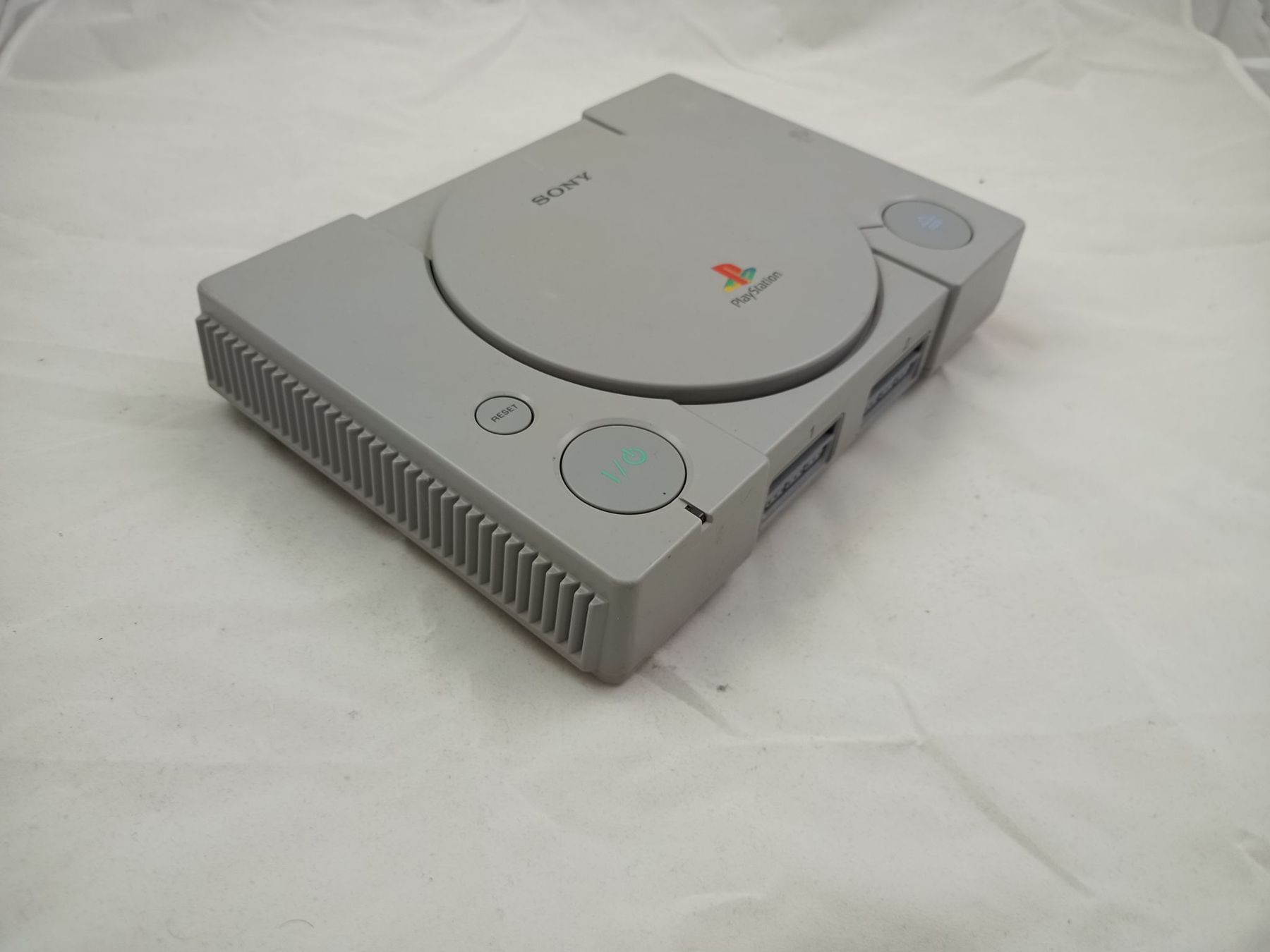 Console: Sony Playstation 1 Konsole mit OVP – Usato da Buchs AG venduto da SellAndBuyX 4